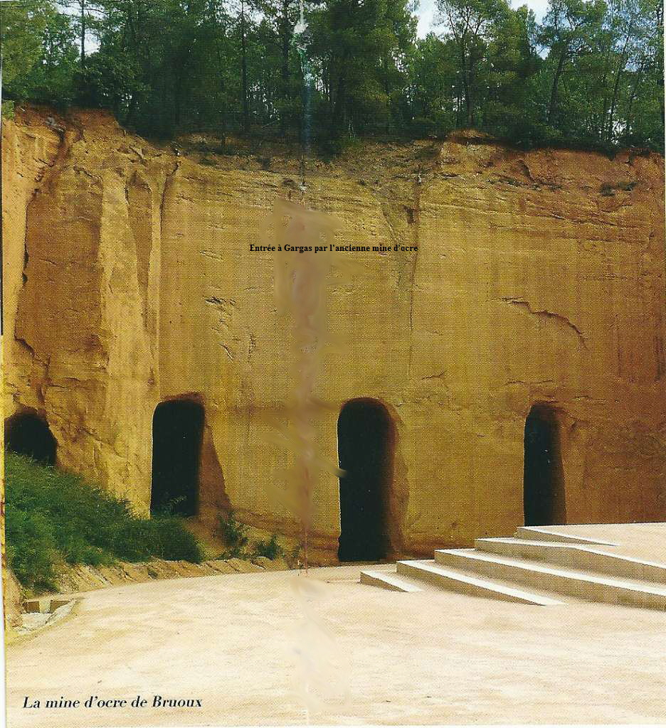 Entre  Gargas par l'ancienne mine d'ocre