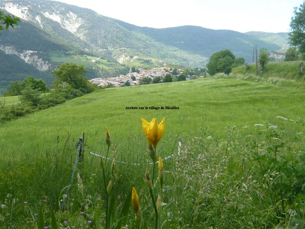 Arrive sur le village de Mailles