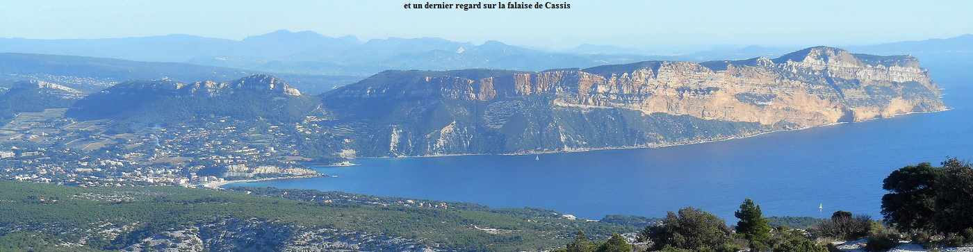 et un dernier regard sur la falaise de Cassis