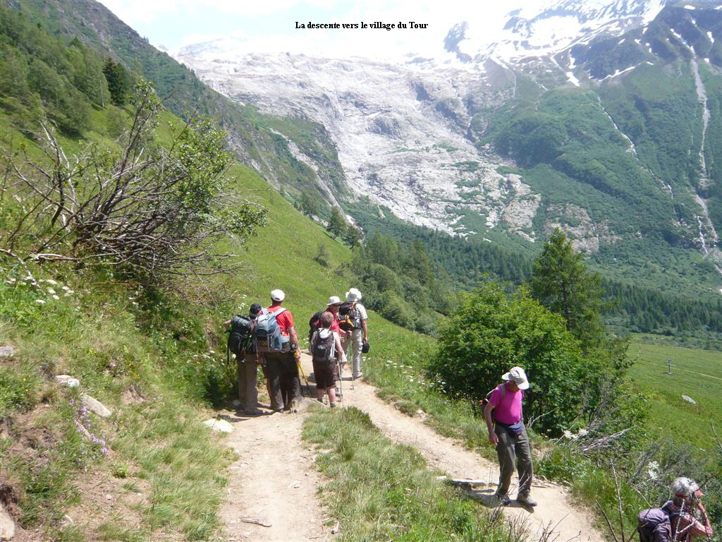 La descente vers le village du Tour