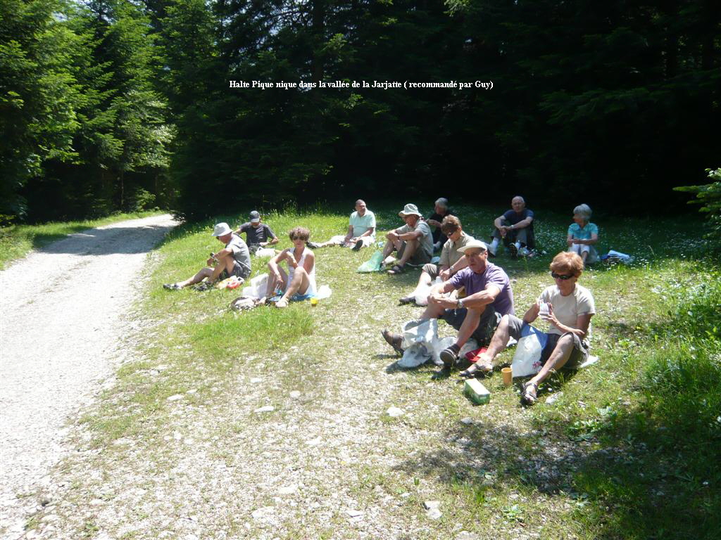 Halte Pique nique dans la valle de la Jarjatte ( recommand par Guy)