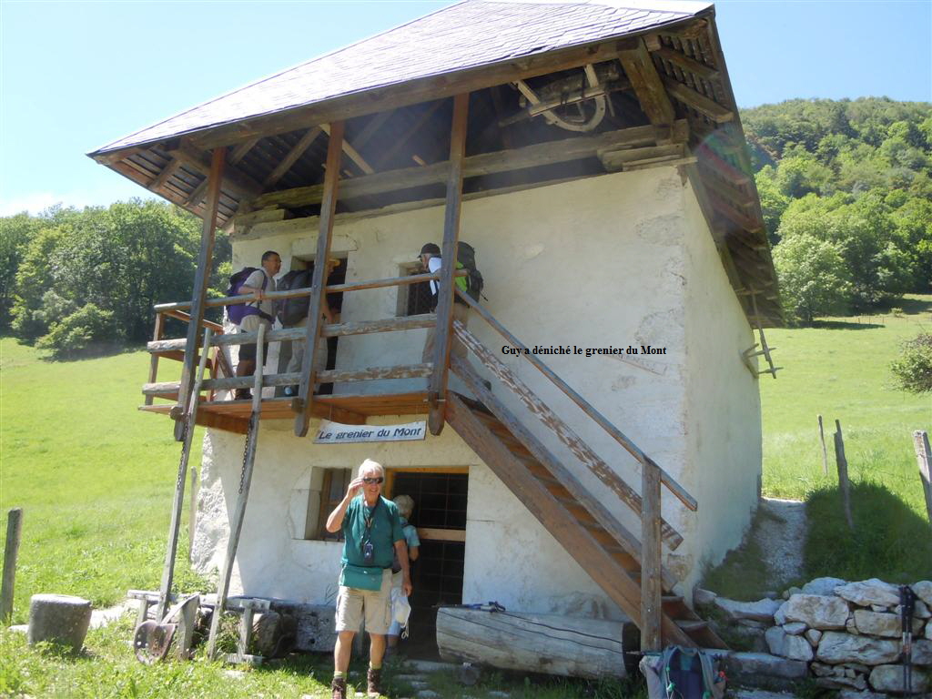 Guy a dnich le grenier du Mont