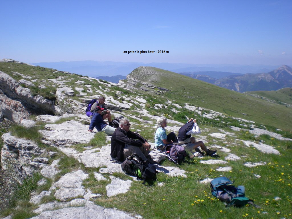 au point le plus haut : 2016 m