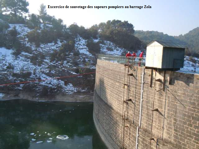 Excercice de sauvetage des sapeurs pompiers au barrage Zola