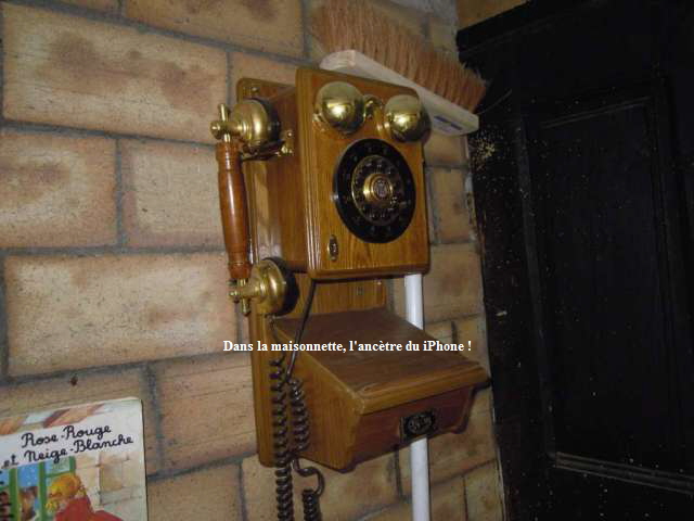Dans la maisonnette, l'anctre du iPhone !
