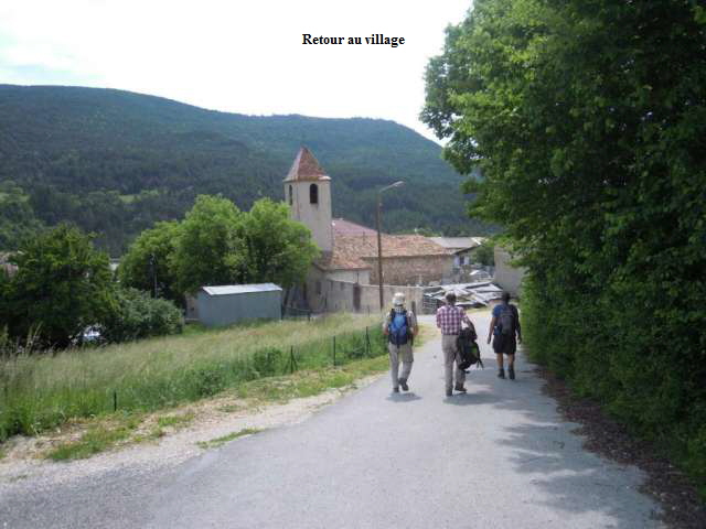 Retour au village