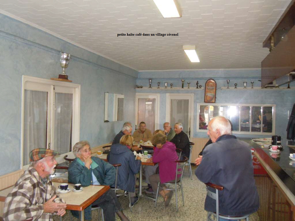 petite halte caf dans un village cvenol