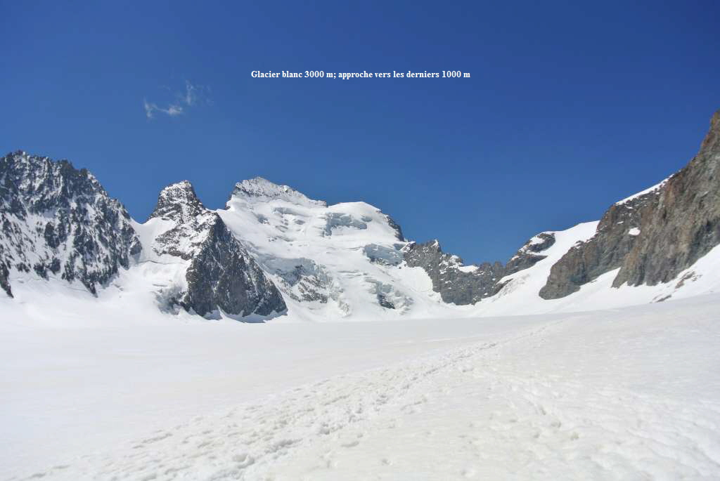 Glacier blanc 3000 m; approche vers les derniers 1000 m